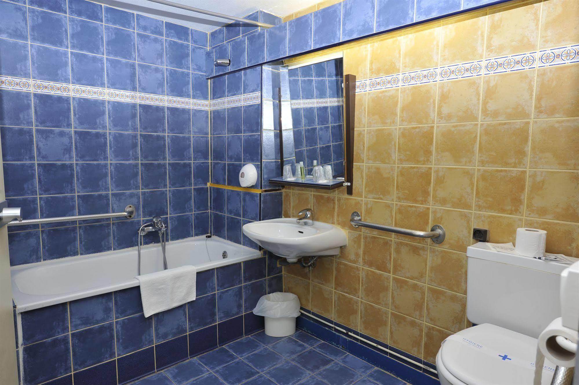 Brit Bosquet Cité 3*
